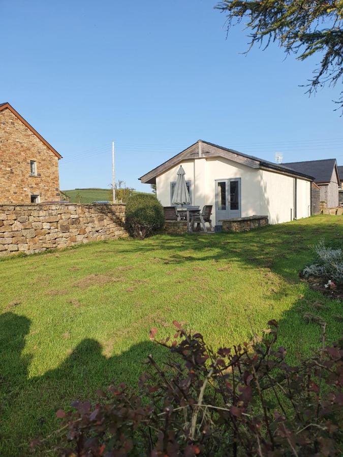 Swallow Cottage, Over Kellet Exterior photo